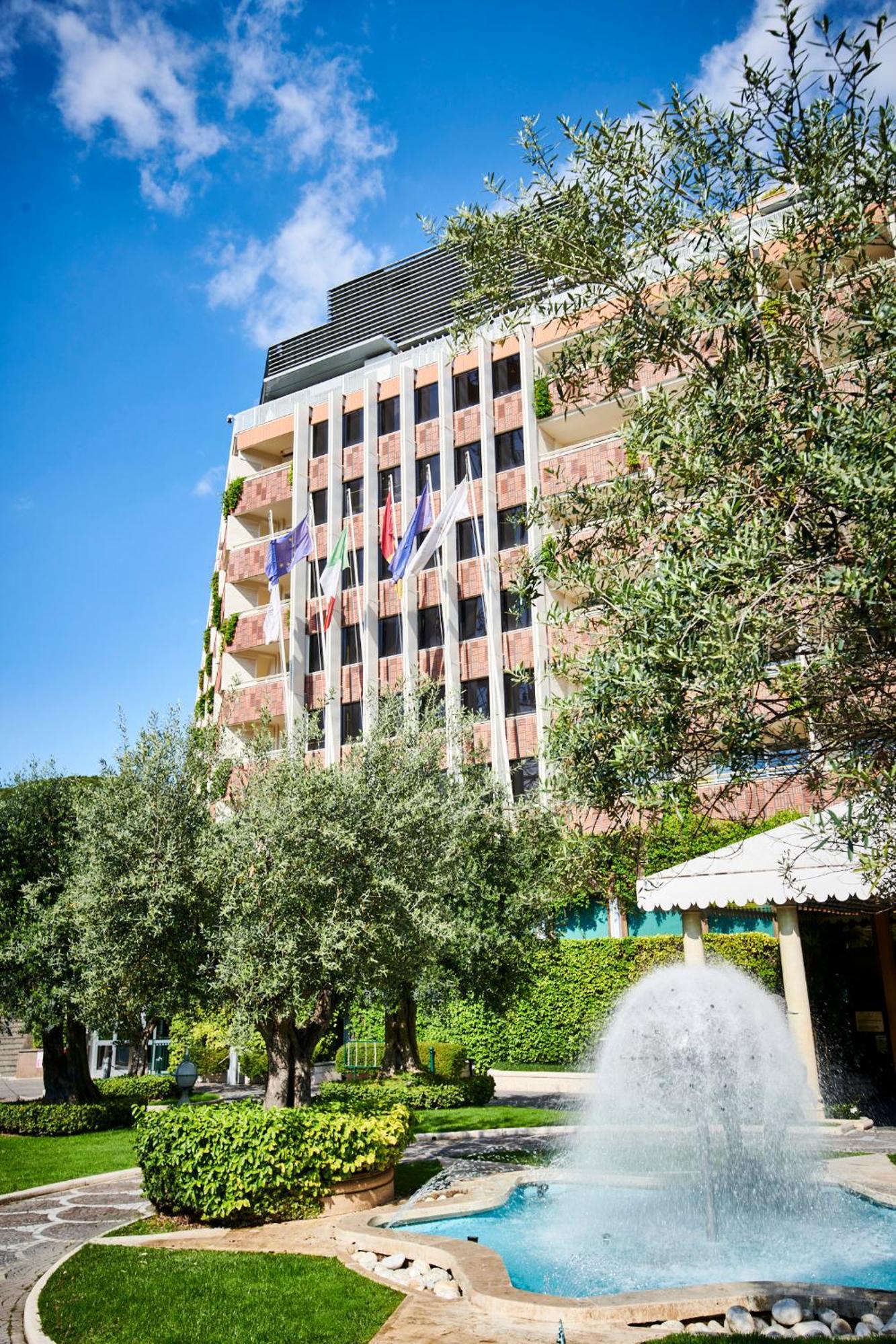 Cavalieri, A Waldorf Astoria 5* Rome